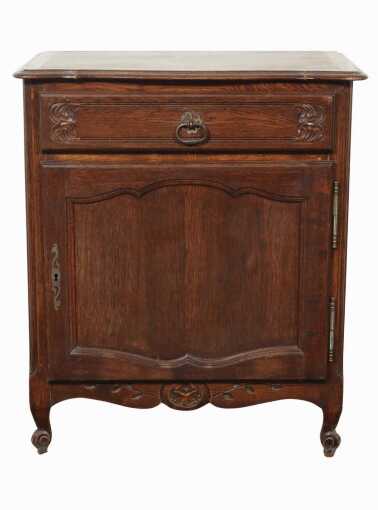 GST RegisteredPETITE OAK CABINET