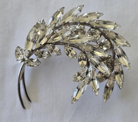 Sherman Vintage 3" Leaf shape Brooch