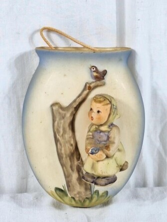Vintage Goebel wall pocket vase Hummel piece,