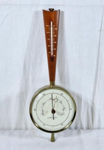 1956 Airguide Banjo-style wall barometer