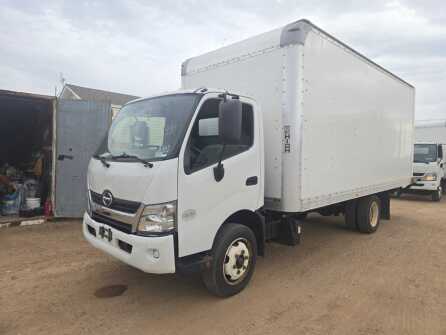2019 Hino 195 Cab-Over-Engine / Single Box Truck