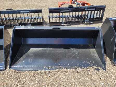 72 in. Bucket With Single Blade
