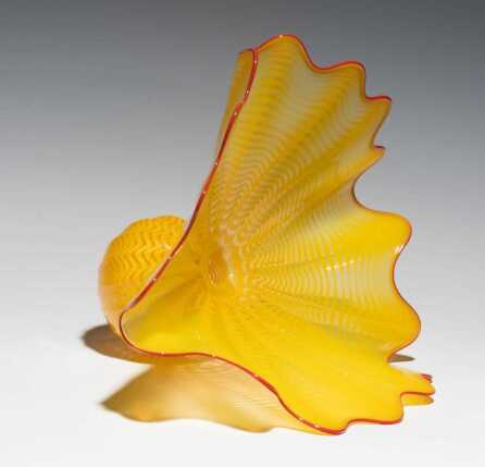 DALE CHIHULY (B 1941) BUTTERCUP PERSIAN GLASS SCULPTURE
