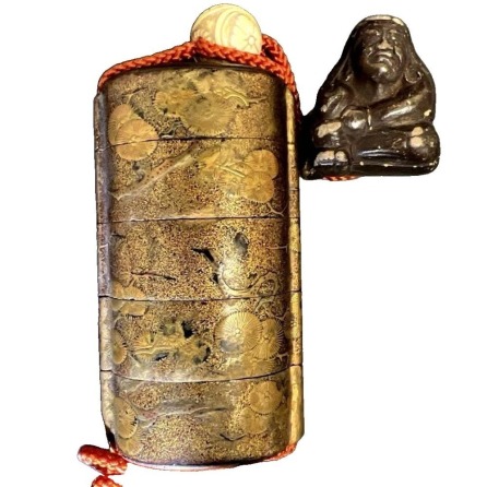 Edo period maki-e inro with Daruma netsuke