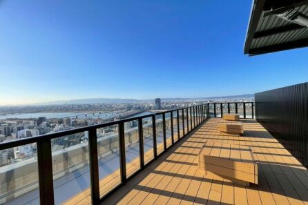 A brand-new three-bedroom residence on the 34th floor of a 36-storey tower in Nakatsu